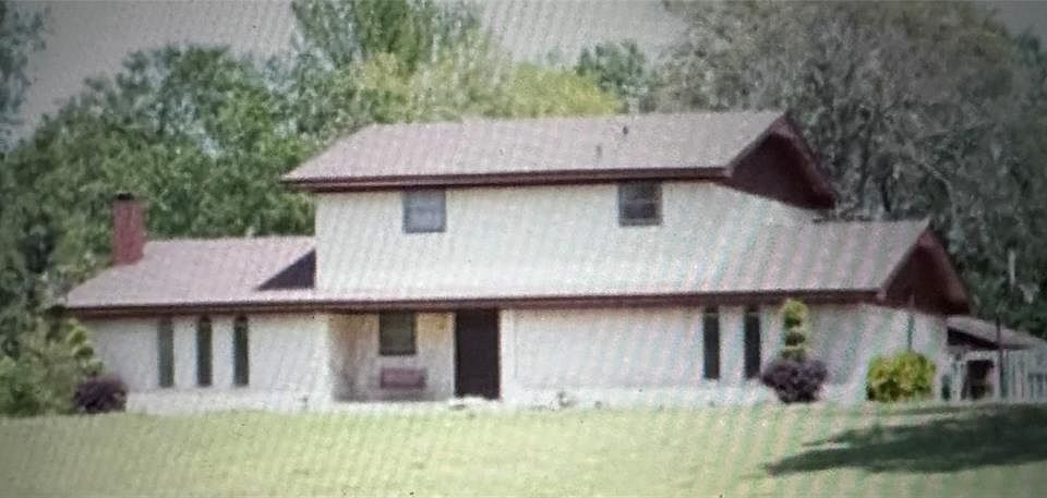 2nd image of 9115 E State Highway 3