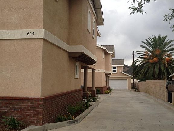 2nd image of 618 E Lemon Ave