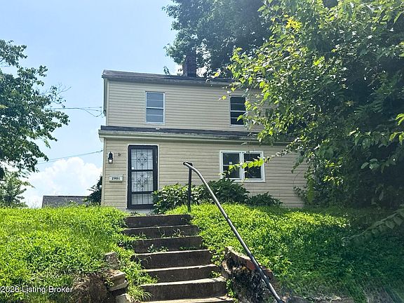 2nd image of 2901 Montana Ave