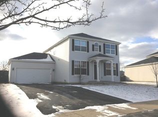 717 Periwinkle Ln, Aurora, IL 60504