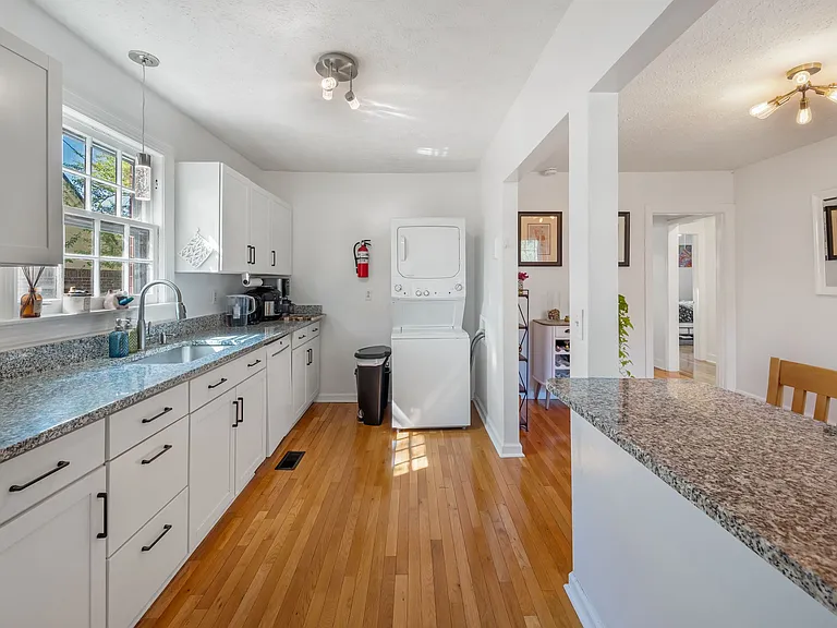 1022 Granada Ave #A — Photo 13