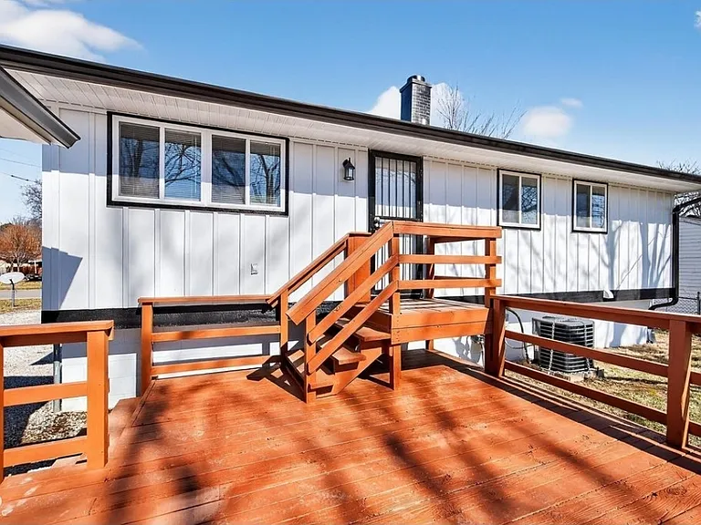 5625 Gateway Dr — Photo 16
