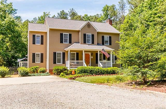 1st image of 16239 Deerfield Ln