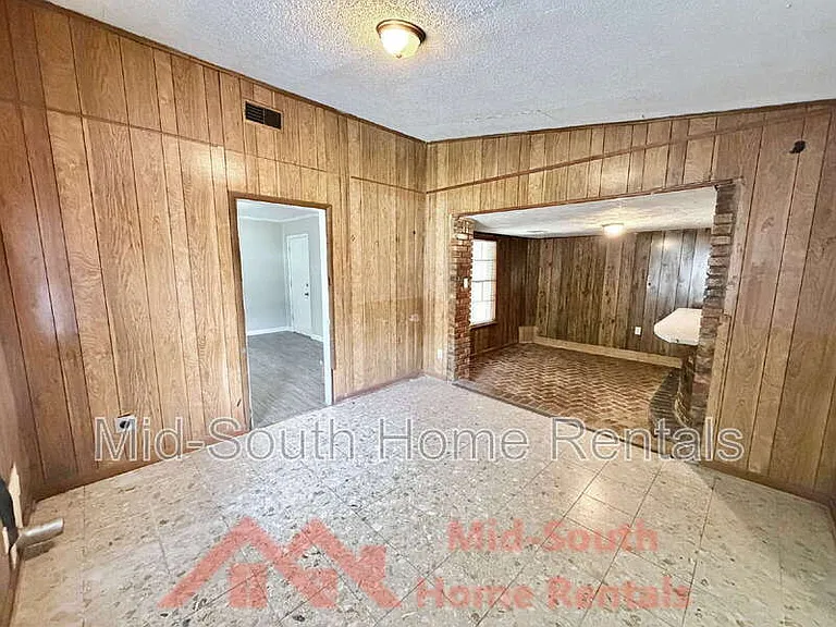 3191 Parham St — Photo 12