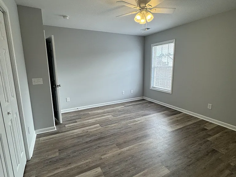 4529 Farm Lake Dr — Photo 21