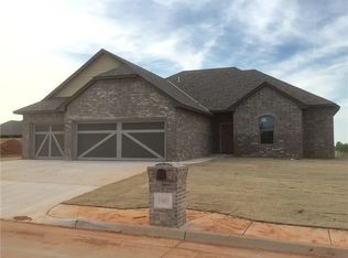 5405 Painted Pony Rd, Warr Acres, OK 73132