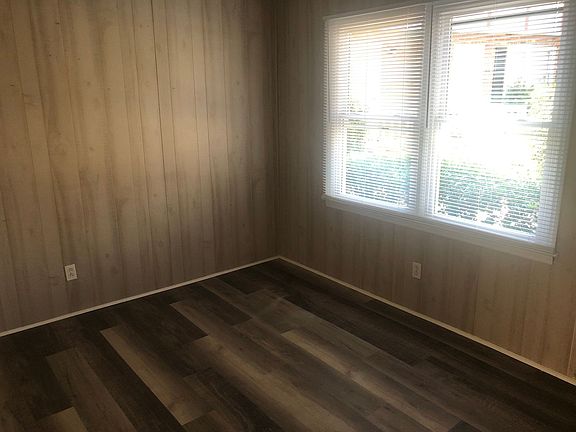3rd image of 630 Eastview Ct #614-A
