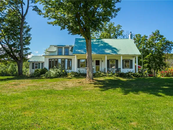 7625 W Port Bay Rd, Wolcott, NY 14590