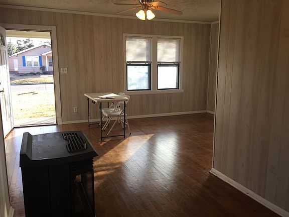 2nd image of 1039 SW 32nd St