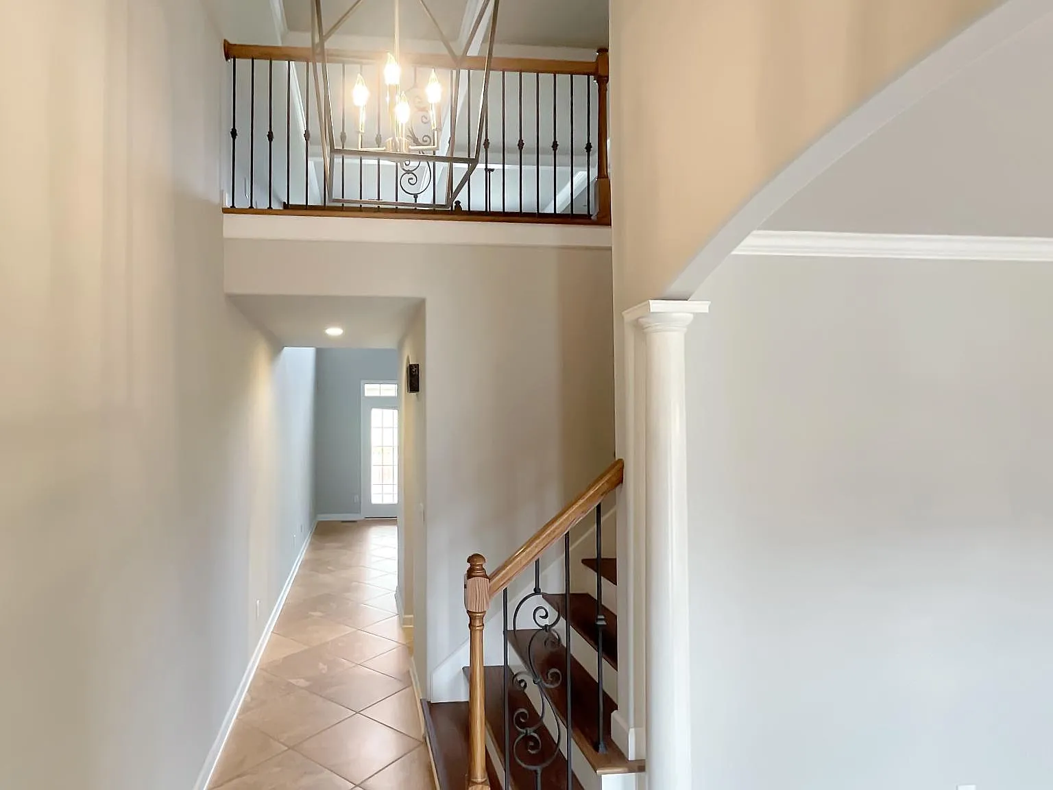 3 bed, 2223 sqft, $2,400 — Photo 4