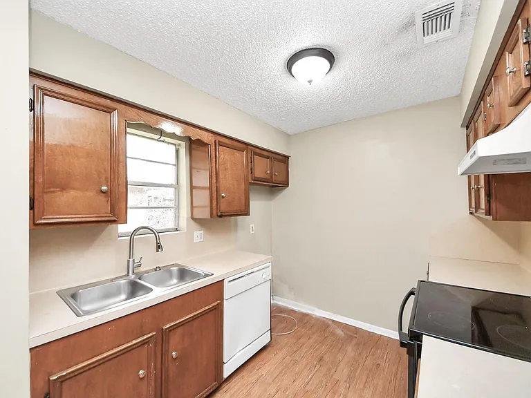 1006 Perry St #100 — Photo 19