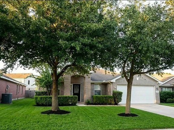 2nd image of 21522 Pointed Oak Ln