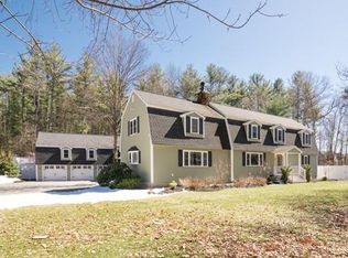 3 East St, Pepperell, MA 01463