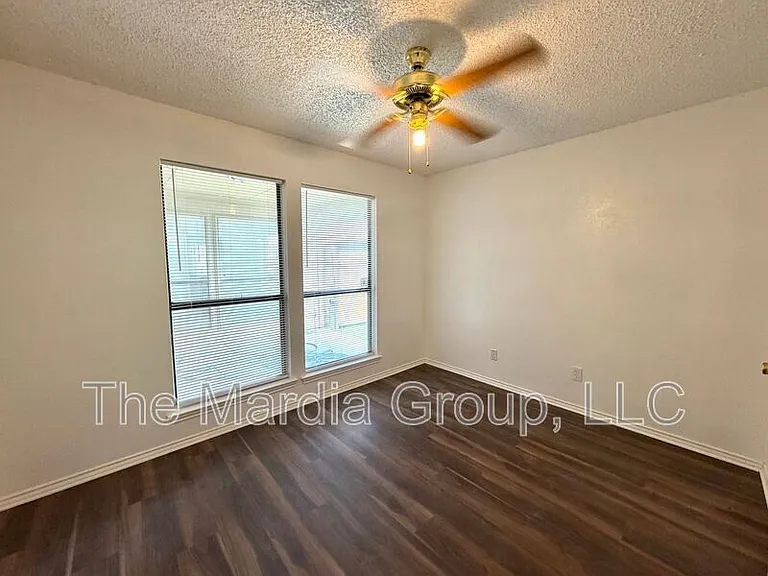13339 Fall Manor Dr — Photo 15