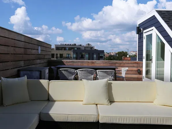 1103 P St NW APT 2, Washington, DC 20005