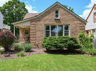 3025 N 84th St, Milwaukee, WI 53222