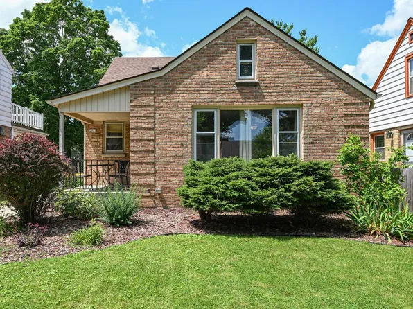 3025 North 84th STREET, Milwaukee, WI 53222