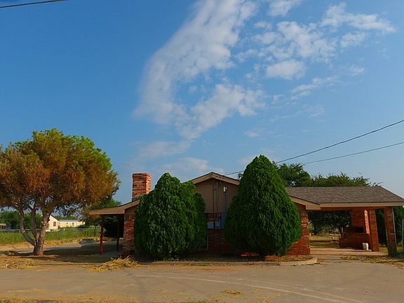 4th image of 901 E County Road 140