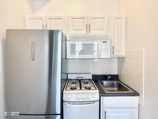 Rented by Citi Habitats | media 55