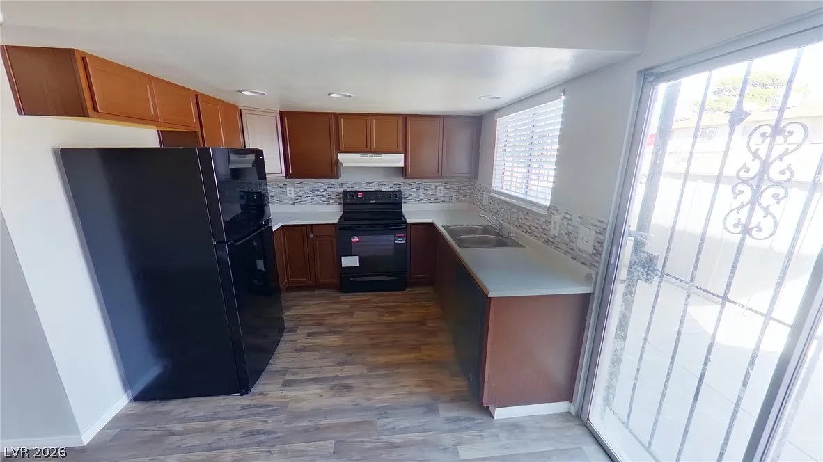 2 bed, 1.5 bath, 1080 sqft, $1,375 — Photo 4