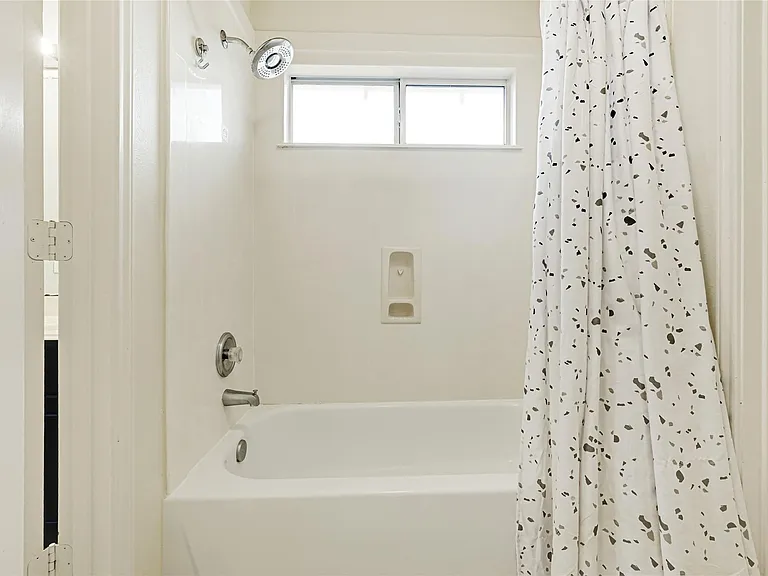 13911 Blue Vista Dr — Photo 23