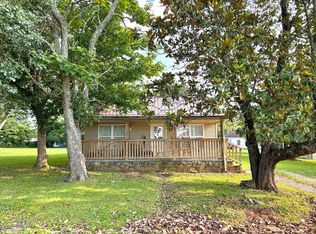 131 N Camp Heights Dr, Sparta, TN 38583