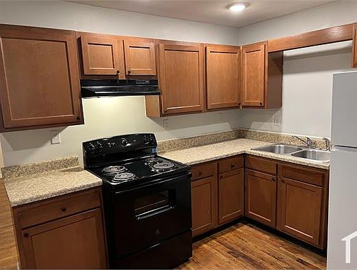 2nd image of 3779 Clovis Ct NW