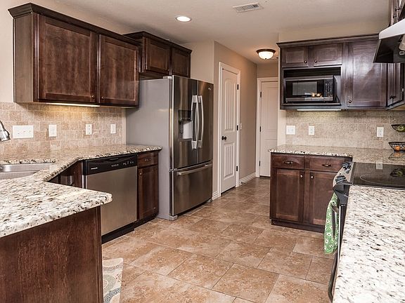3rd image of 1160 Chattie Dr