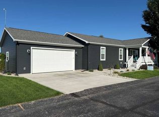 849 California Dr, Manistee, MI 49660