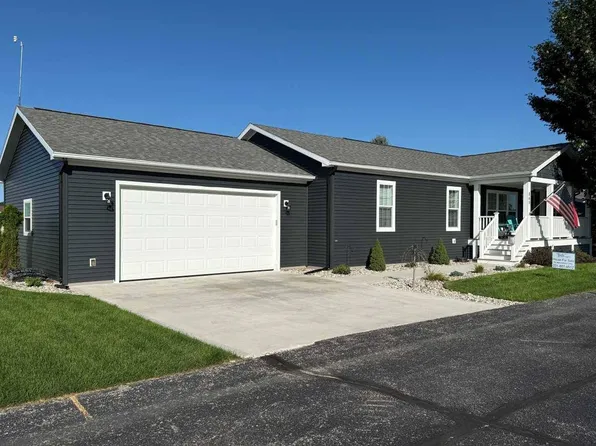 849 California Dr, Manistee, MI 49660