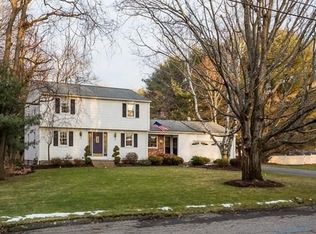 30 Brentwood Dr, Wilbraham, MA 01095