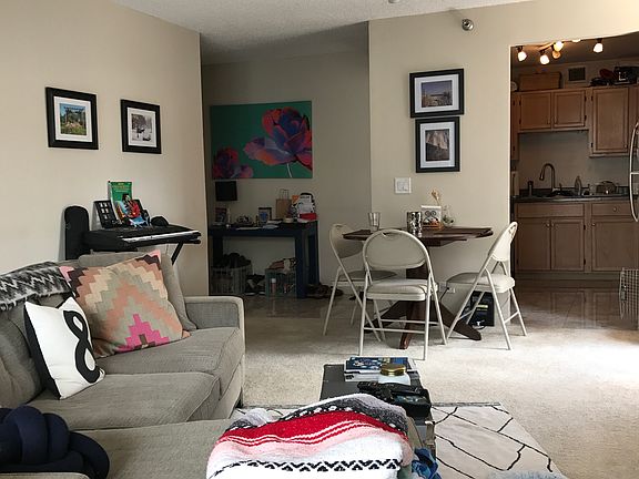 2nd image of 200 N Dearborn St Unit 2202