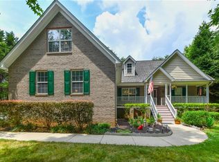5675 Friendship Glen Dr, Browns Summit, NC 27214