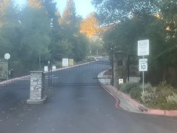 29982 Bello View Pl, Hayward, CA 94544