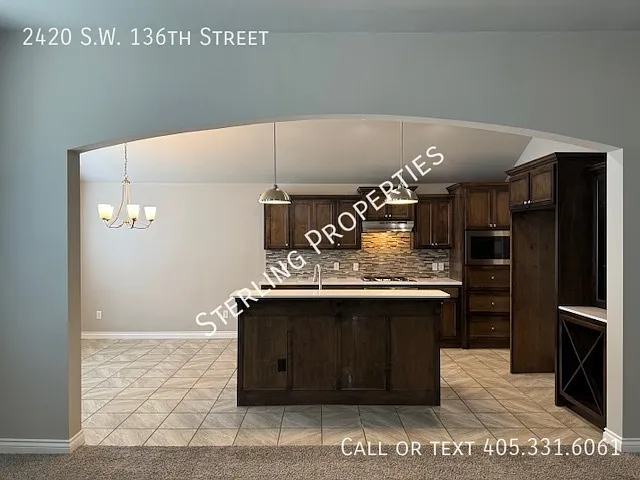 2420 SW 136th St — Photo 8