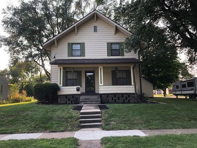 1015 W 3rd St, Pella, IA, 50219