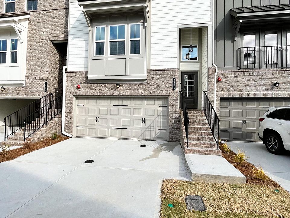 1st image of 2616 Blackburn Ct