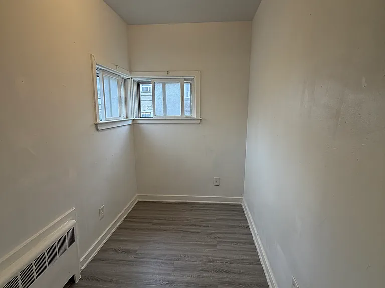 191 Saber St — Photo 7