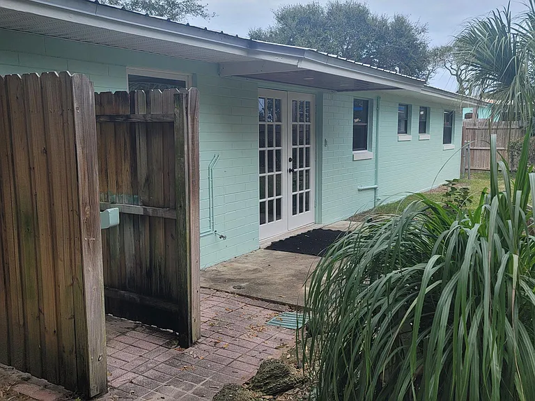 Outdoor shower