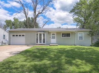 8516 Barnett Ave, Kansas City, KS 66112