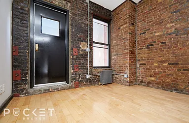 Rented by PocketBroker Inc