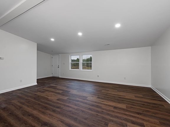 5th image of 124 Huntsville Dr