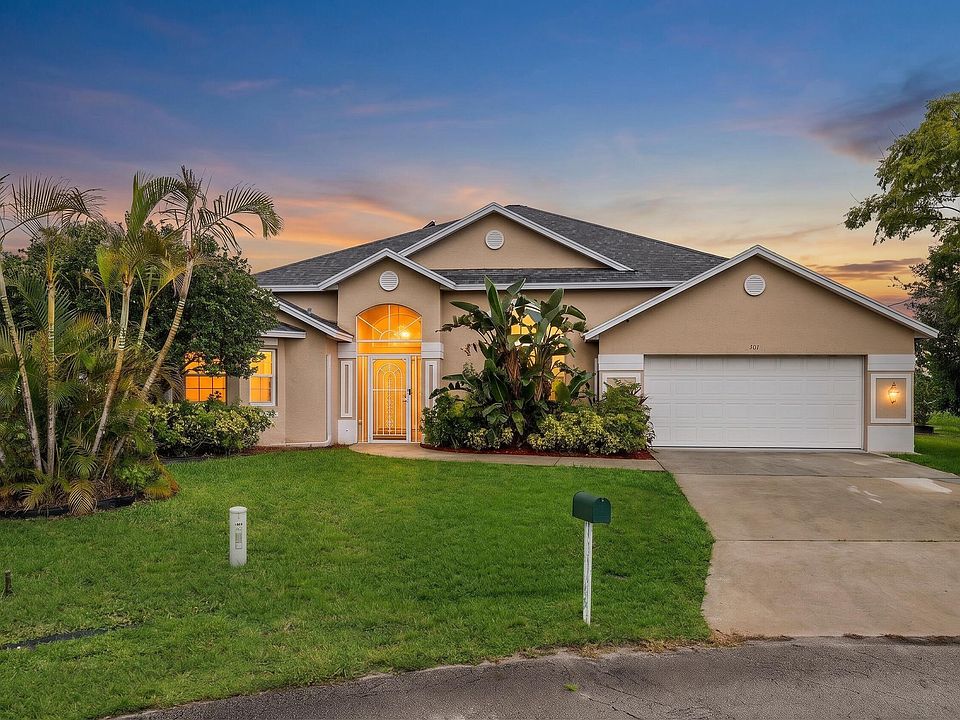 1st image of 301 SW Buzby Court