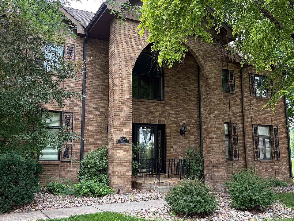 16767 J Cir