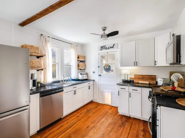 1801 Vinson St, Staunton, VA 24401