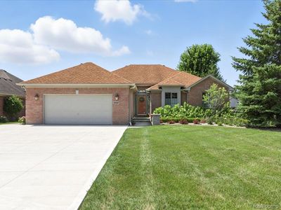 29140 Bay Pointe Dr, Chesterfield, MI, 48047