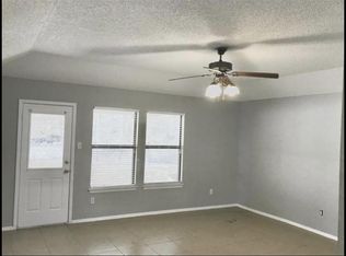 305 Live Oak Ln, Weatherford, TX 76086