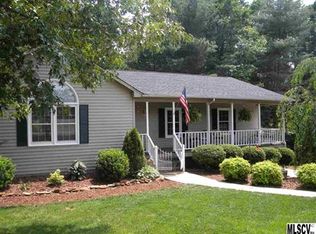 5341 Lisa Ln, Hickory, NC 28602