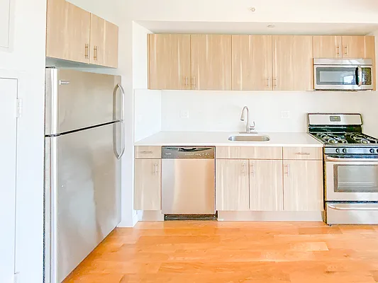 Rented by MySpaceNYC | media 26