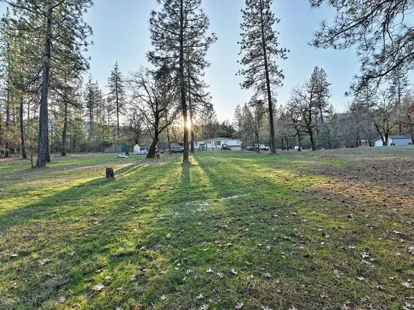 7310 W Evans Creek Rd, Rogue River, OR 97537